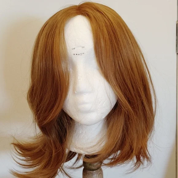 Auburn Elegance Women's Wig. Never Worn. - Picture 1 of 5